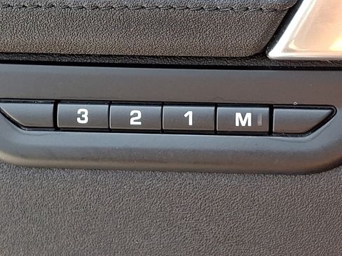 Used 2020 Land Rover Discovery Sport SE AWD/4WD image 26