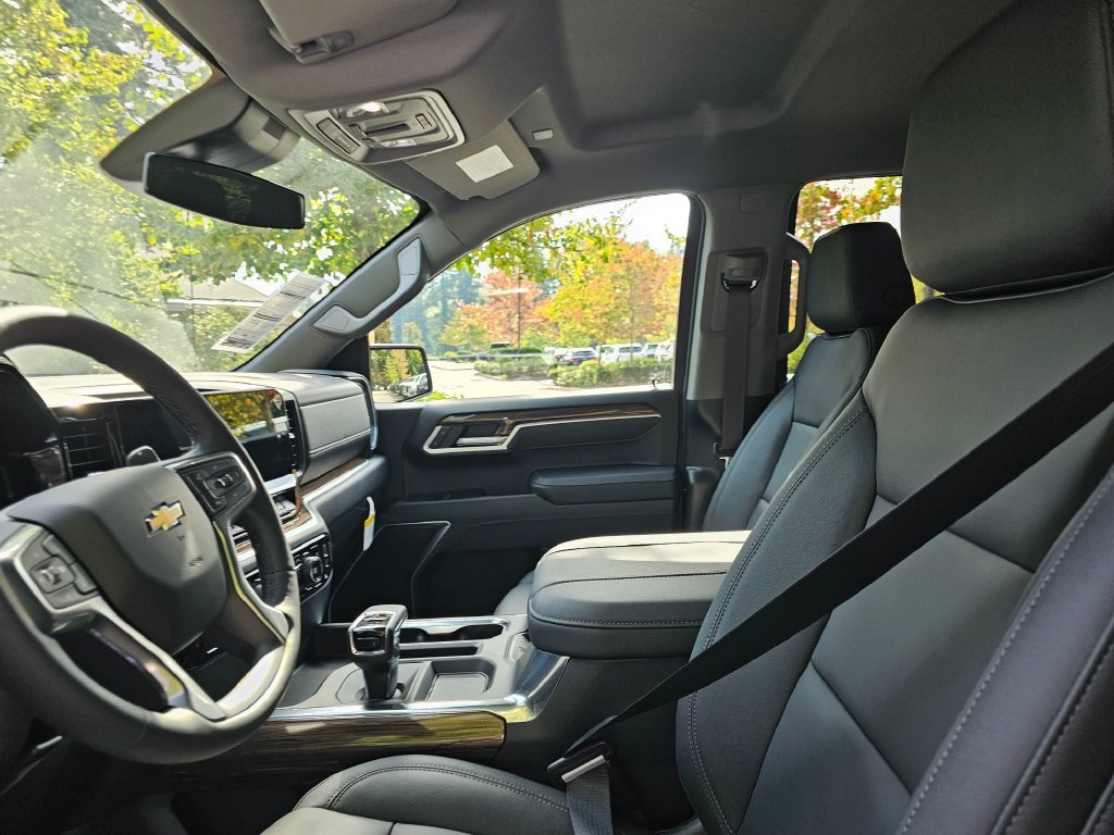 New 2026 Chevrolet Silverado 1500 LT w/ Z71 Off-Road Package AWD/4WD image 25