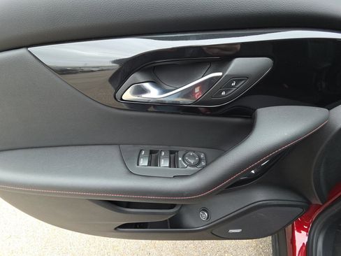 Used 2025 Chevrolet Blazer RS image 13