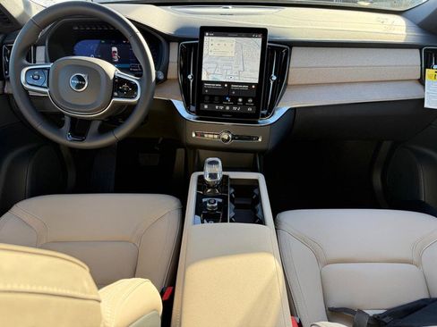 New 2026 Volvo XC90 B6 Plus w/ Protection Package image 6