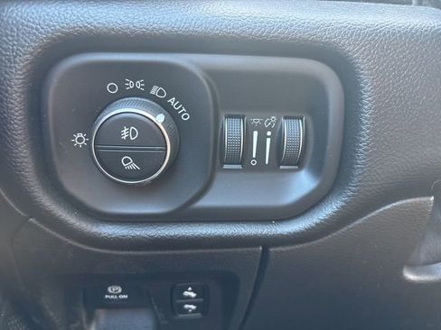Used 2019 RAM 1500 Big Horn AWD/4WD image 27