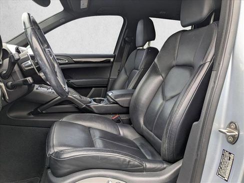 Used 2016 Porsche Cayenne AWD/4WD image 13