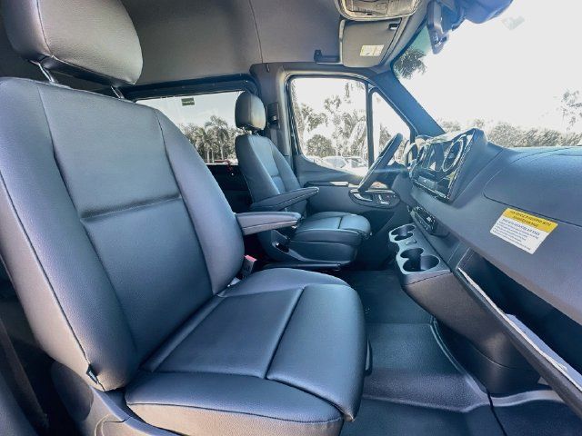 Certified 2025 Mercedes-Benz Sprinter 2500 image 26