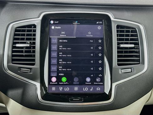 Used 2024 Volvo XC90 B5 Core w/ Protection Package Premier AWD/4WD image 21
