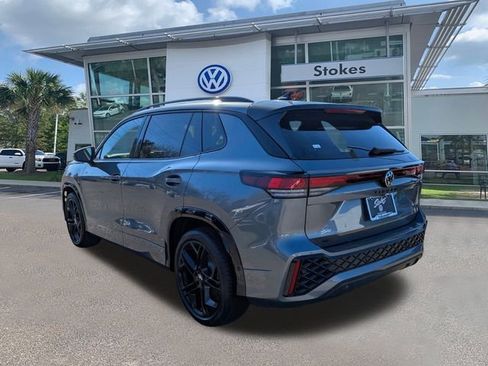 New 2026 Volkswagen Tiguan SE R-Line FWD image 6