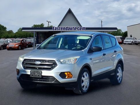 Used 2017 Ford Escape S image 1