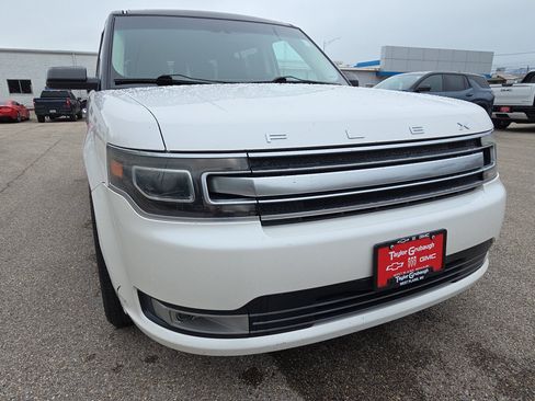 Used 2014 Ford Flex Limited w/ Appearance Package FWD image 11