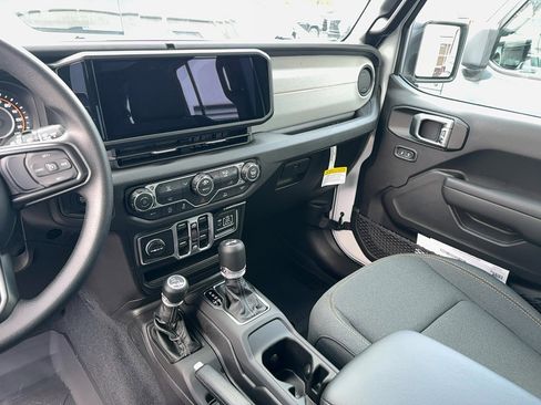 New 2026 Jeep Wrangler Unlimited Sport image 9