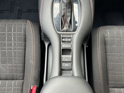 Used 2024 Honda HR-V Sport image 17