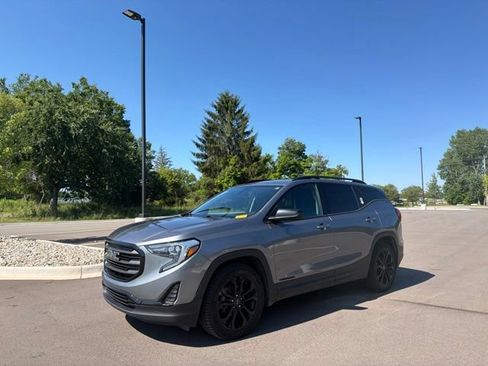 Used 2020 GMC Terrain SLE w/ Driver Convenience Package FWD image 1