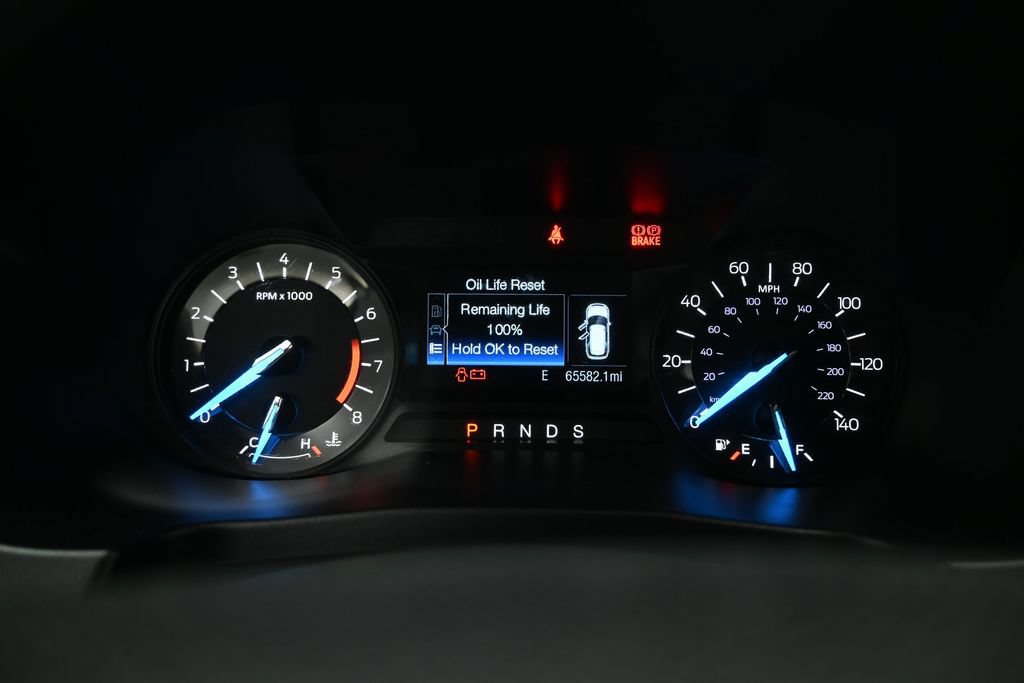 Certified 2018 Ford Explorer FWD image 12
