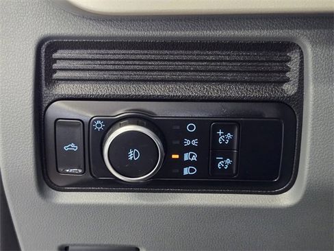 Used 2024 Ford F250 XLT image 23