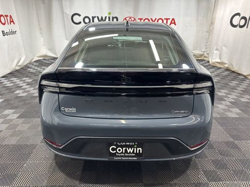 Used 2025 Toyota Prius Plug-In Hybrid image 5