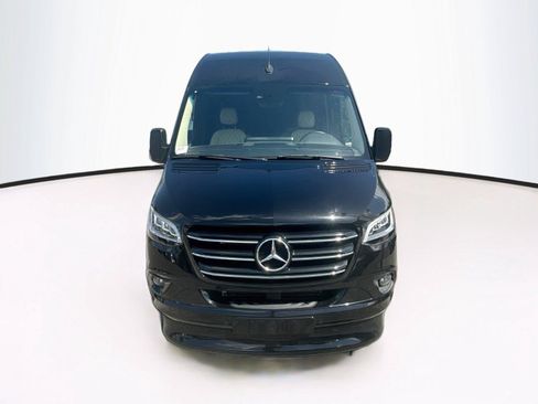 Used 2024 Mercedes-Benz Sprinter 3500 w/ Parking Package image 8
