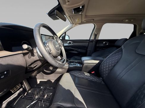Used 2022 Kia Sorento SX image 9