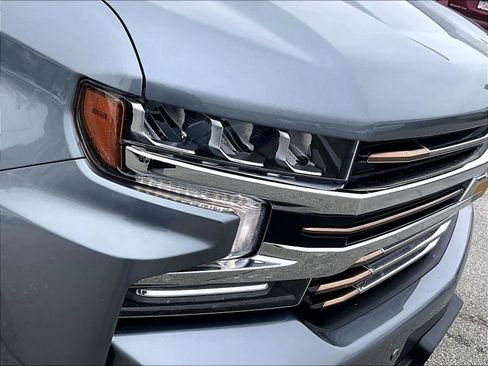 Used 2022 Chevrolet Silverado 1500 High Country image 33