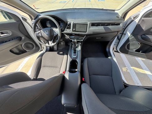 Used 2022 Honda HR-V EX image 13