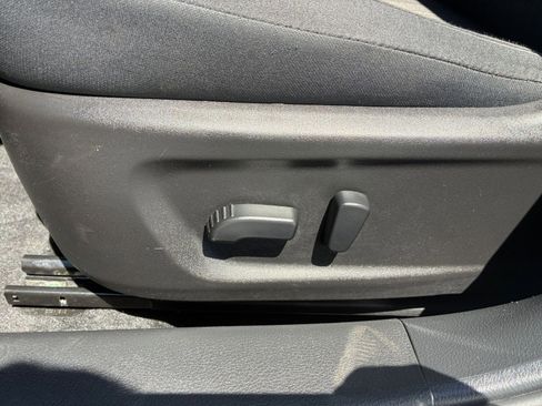 Used 2025 Nissan Altima 2.5 SV FWD image 22