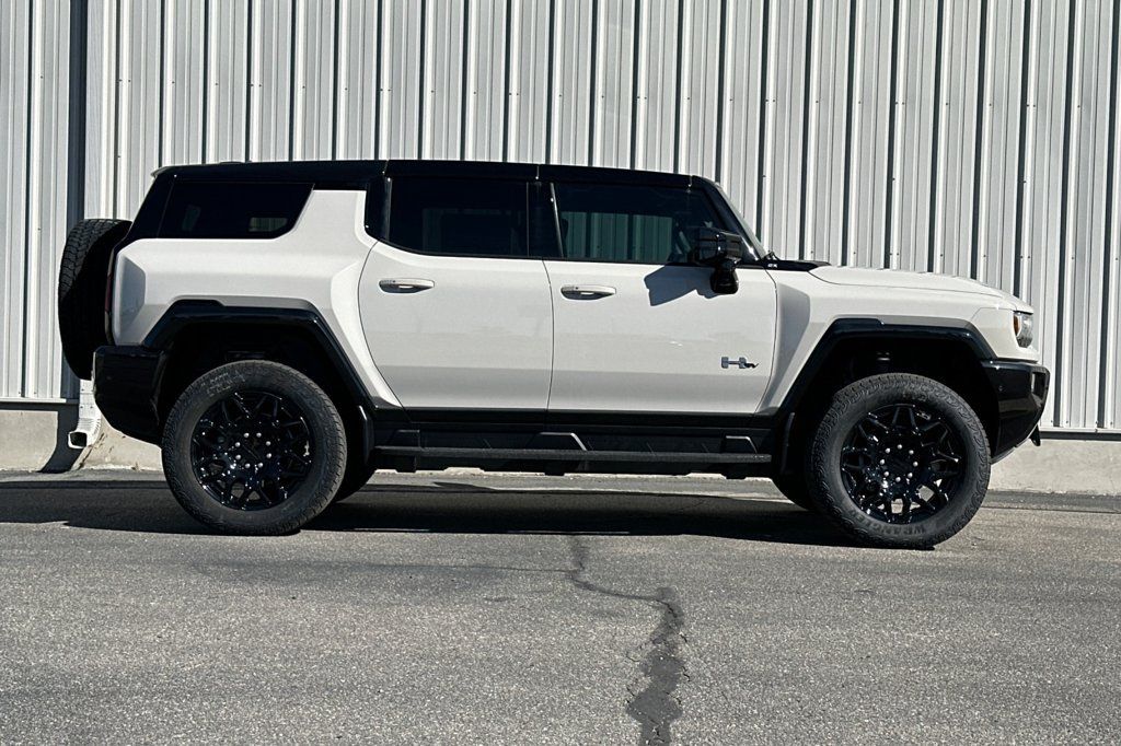 New 2026 GMC Hummer EV SUV AWD/4WD image 3