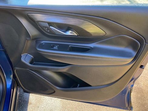 Used 2022 GMC Terrain SLE image 37