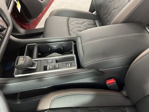 New 2026 Nissan Pathfinder Platinum image 28