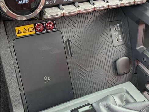 Used 2025 Toyota Tacoma TRD Pro AWD/4WD image 64