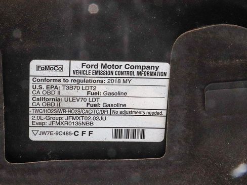 Used 2018 Ford Edge Titanium w/ Equipment Group 301A AWD/4WD image 29
