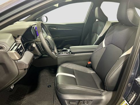 New 2026 Toyota Camry SE FWD image 17