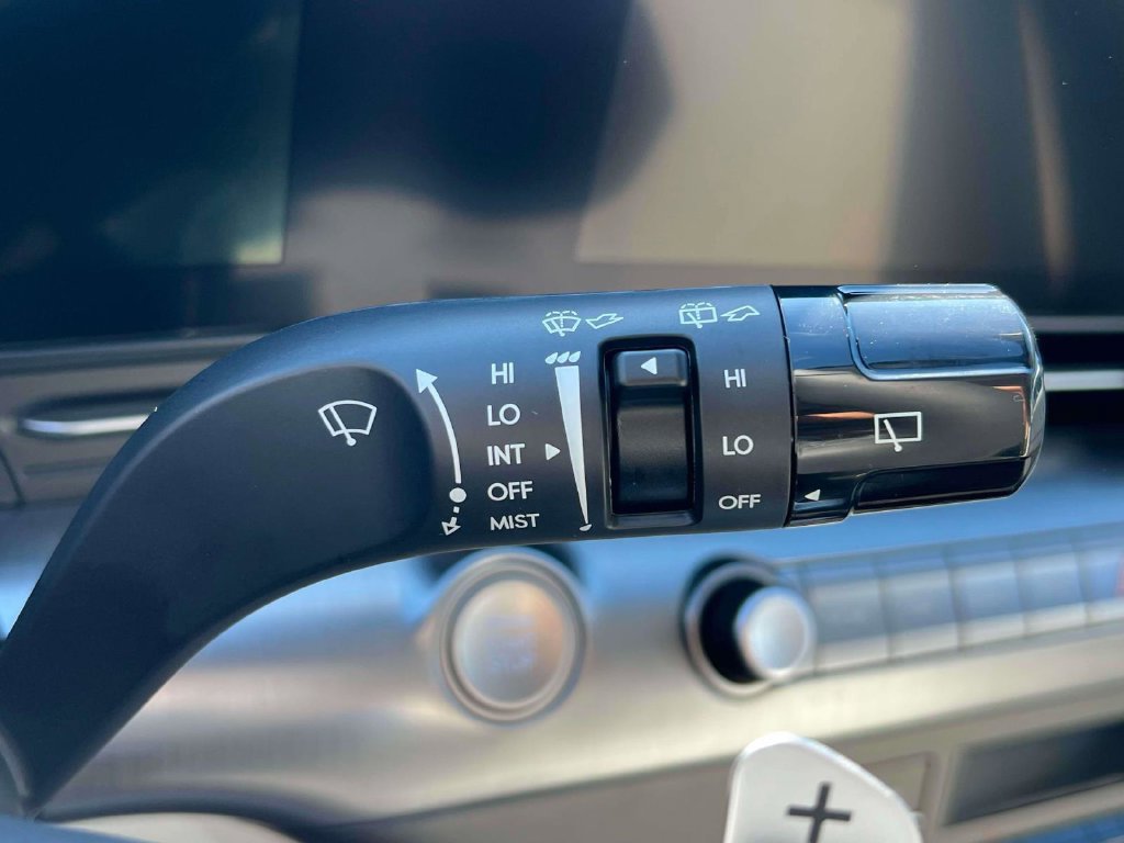 New 2027 Hyundai Kona SEL Premium AWD/4WD image 24