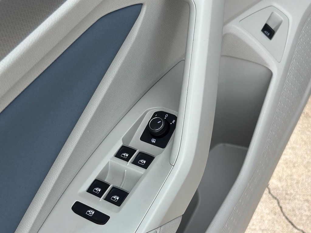 Certified 2026 Volkswagen Jetta SE FWD image 20