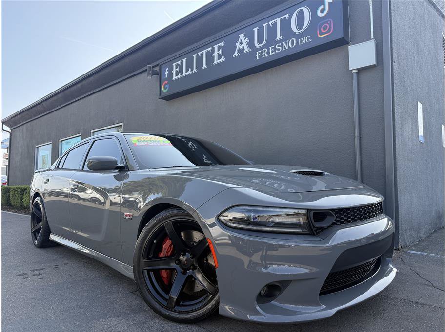 Used 2018 Dodge Charger R/T Scat Pack w/ Dynamics Package RWD image 1