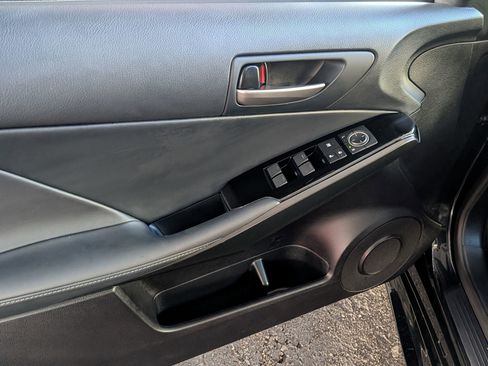Used 2025 Lexus IS 300 F Sport RWD image 8