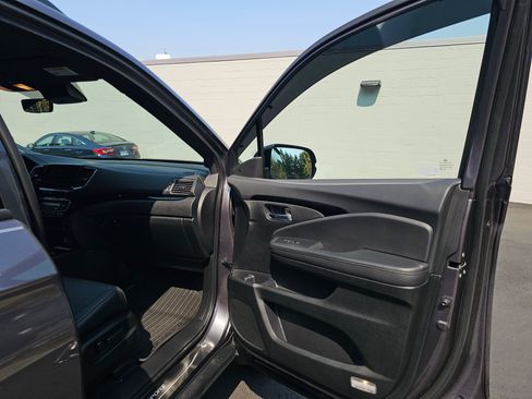 Used 2021 Honda Passport Elite image 12