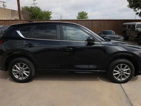 Used 2025 MAZDA CX-5 AWD 2.5 S w/ Preferred Package image 4
