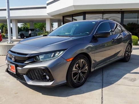 Used 2018 Honda Civic EX image 4