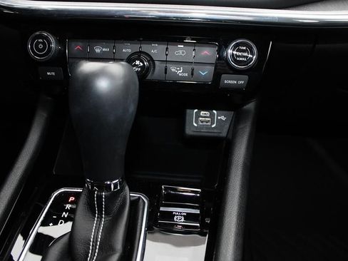 Used 2022 Jeep Compass High Altitude AWD/4WD image 28
