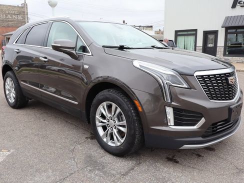 Used 2020 Cadillac XT5 Premium Luxury AWD/4WD image 2