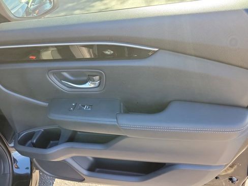 Certified 2024 Honda Pilot Touring image 8