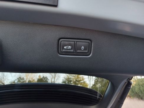 Used 2024 Genesis GV70 2.5T w/ Select Package image 27