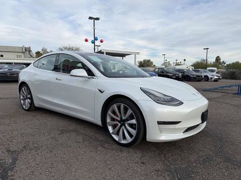 Used 2019 Tesla Model 3 Performance image 3