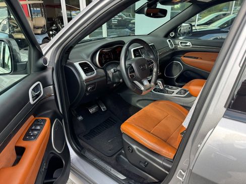 Used 2018 Jeep Grand Cherokee Trackhawk w/ Trailer Tow Group IV AWD/4WD image 10