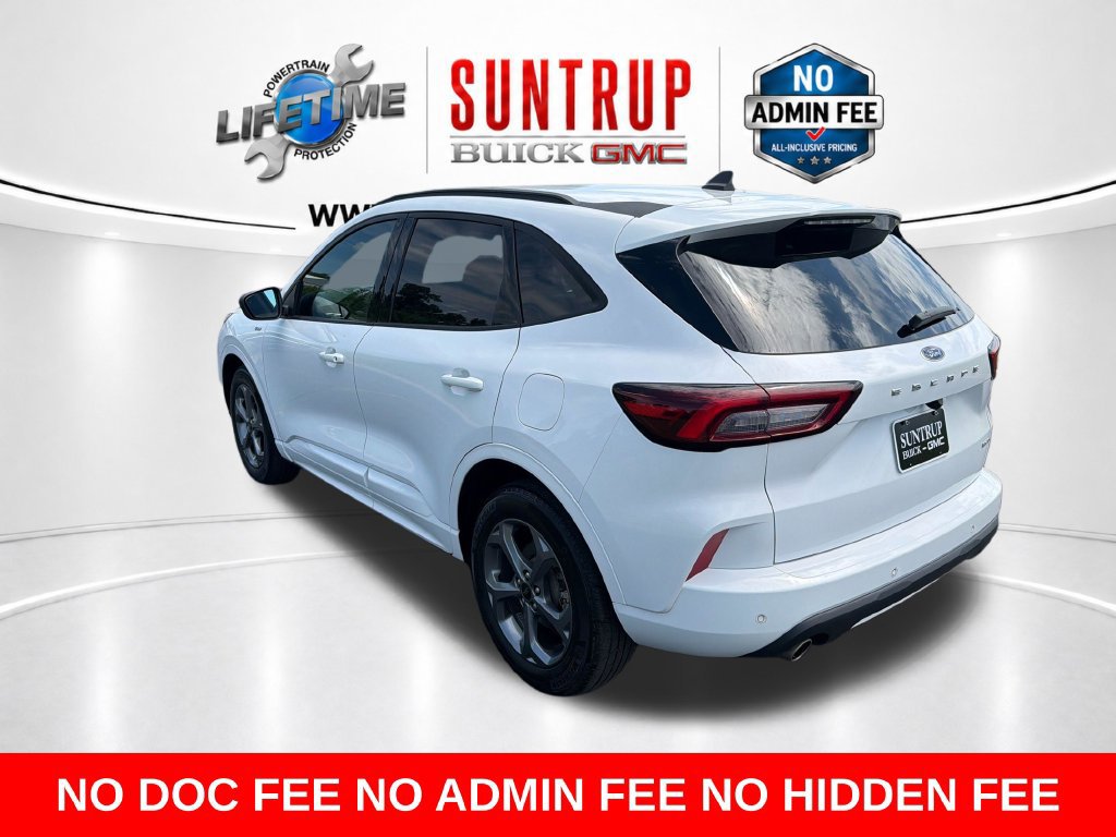 Used 2023 Ford Escape ST-Line w/ Tech Pack #1 AWD/4WD image 4