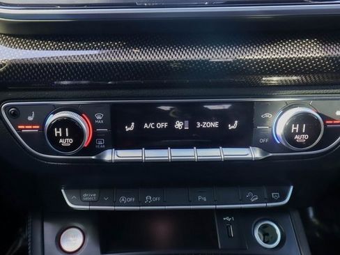 Used 2022 Audi SQ5 Premium Plus w/ Premium Plus Package image 63