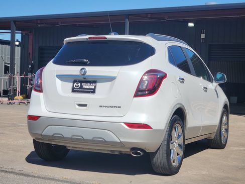 Used 2019 Buick Encore Essence w/ Experience Buick Package FWD image 4
