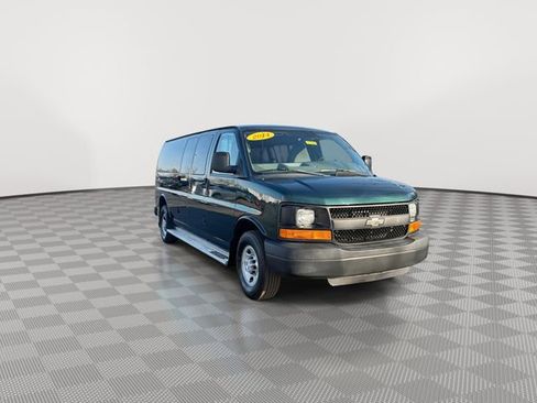 Used 2014 Chevrolet Express 3500 LS image 2