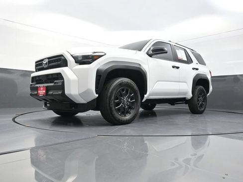 Used 2026 Toyota 4Runner SR5 RWD image 32