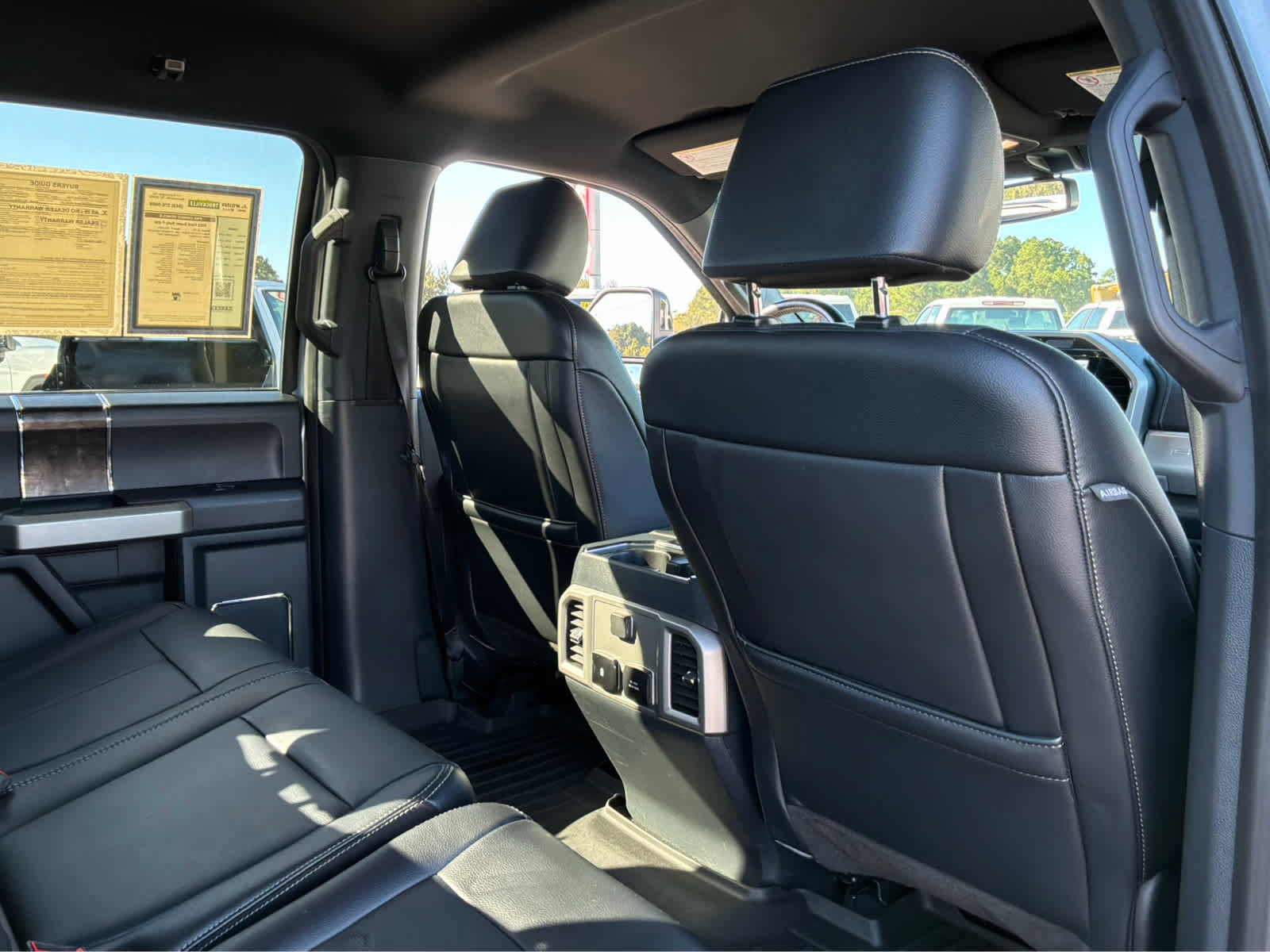 Used 2022 Ford F250 Lariat w/ Lariat Ultimate Package AWD/4WD image 23