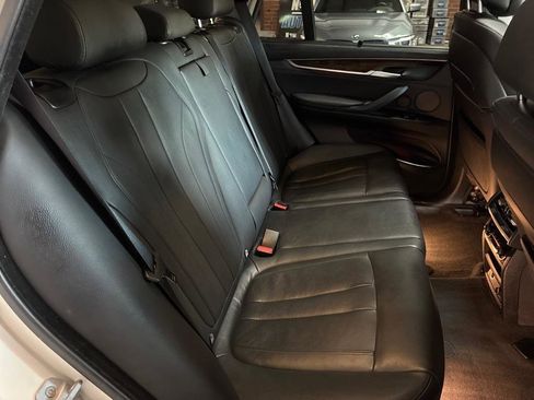 Used 2015 BMW X5 xDrive50i AWD/4WD image 29