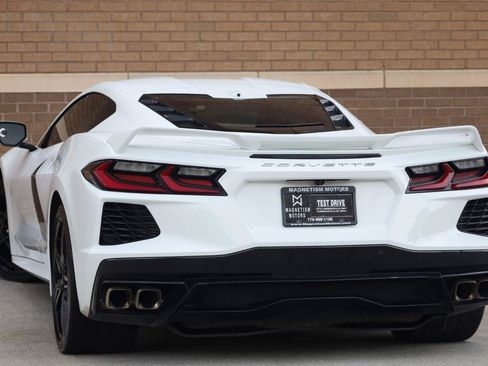 Used 2021 Chevrolet Corvette Stingray Preferred Cpe w/ Z51 Performance Package RWD image 11