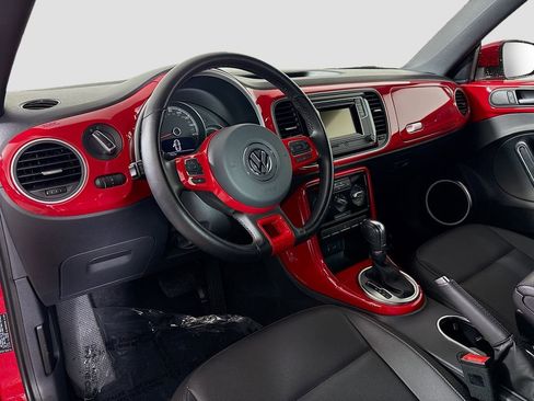 Used 2019 Volkswagen Beetle 2.0T S image 9